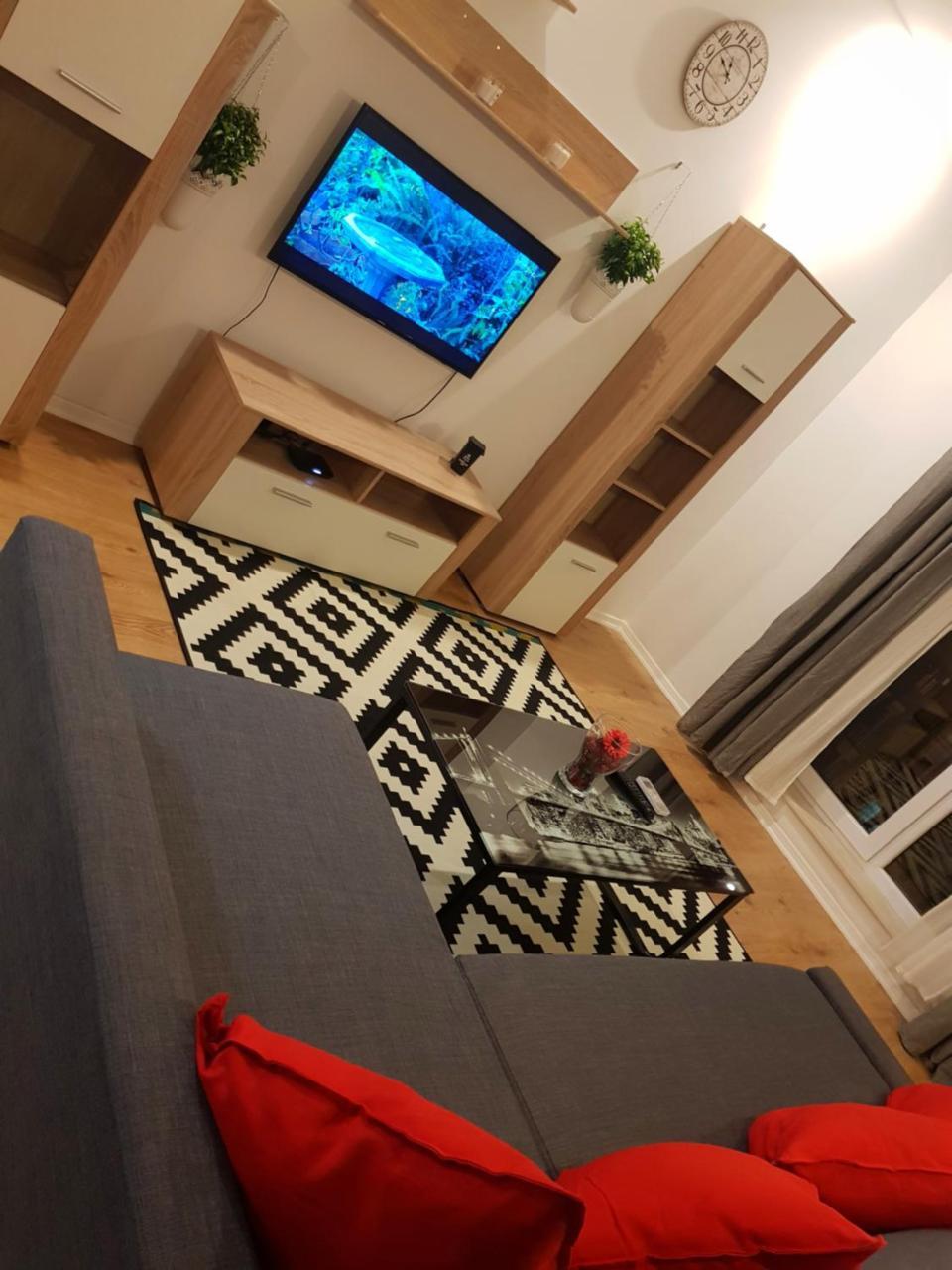 Modern Apartment With Pool In North Bucharest Cretuleasca エクステリア 写真