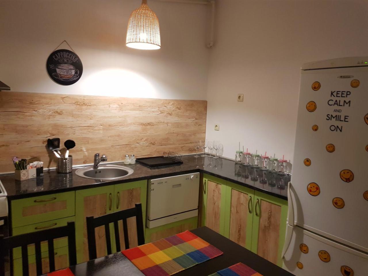 Modern Apartment With Pool In North Bucharest Cretuleasca エクステリア 写真